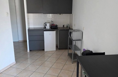 Le Rouet Apartamento | T1 close to the stadium, the fairground and the sea