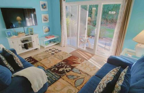Saint Simons Island Casa | T11 Downstairs King Bed Ocean Walk Resort close to tennis courts and back pool