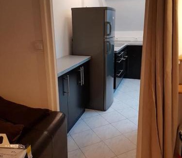 Le Chesnay Apartamento | T2 à 9 mins du château 4pers