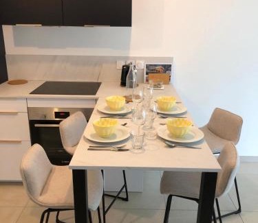 Annecy Apartamento | T2 - 1 ch - Garage privé - Balcon - 15 min du lac