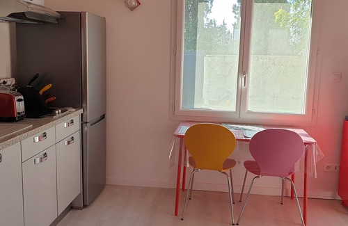 Cabannes Villa | T2 35m2 Indépendant en Campagne Entre Alpilles et Luberon Piscine, Spa, lit 160
