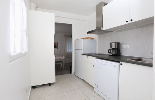 Garches Apartamento | T2 45 m² on private driveway at the gates of Paris (1 to 6 people)