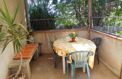 Saint-Jean-Pla-de-Corts Apartamento | T2 apartamento en casa de campo