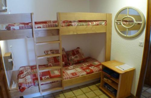 Samoens Apartamento | T2 au calme, proche centre village - Terrasse et parking - FR-1-629-16