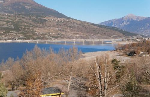 Savines-le-Lac Apartamento | T2 avec vue sur le lac de Serre-Ponçon