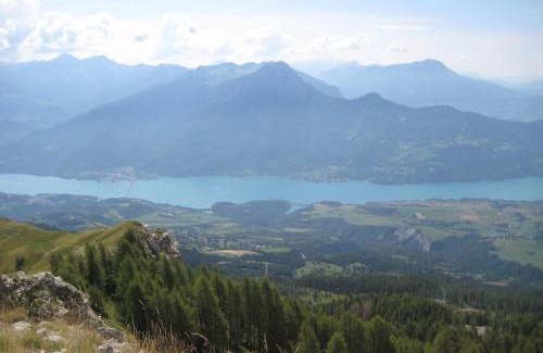 Savines-le-Lac Apartamento | T2 avec vue sur le lac de Serre-Ponçon