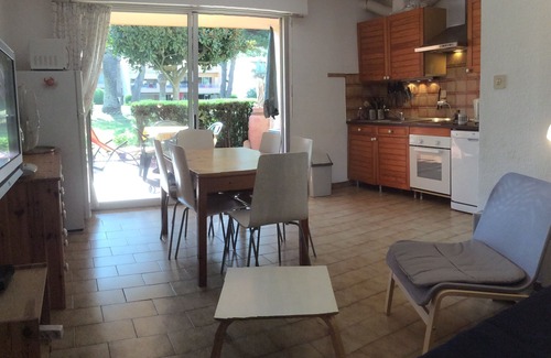 Le Pradet Apartamento | T2 junto al mar, a 150 m de la playa / mar, precios SUPERIORES, WiFi GRATUITO, piscina, tenis
