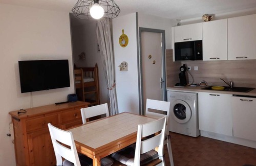 Le Barcares Apartamento | T2 Cabine 4 pers, Terrasse, Parking, Plage à 50m - FR-1-81-529