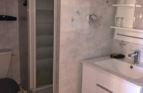 Le Barcares Apartamento | T2 Cabine 4 pers, Terrasse, Parking, Plage à 50m - FR-1-81-529