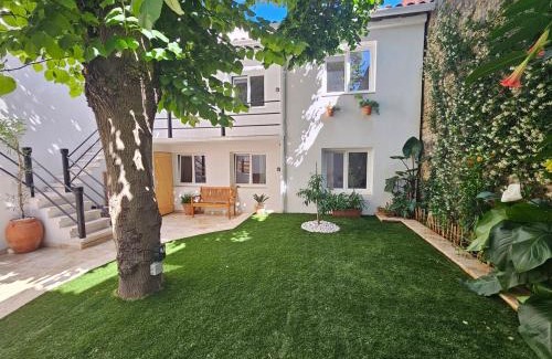 Meze Apartamento | T2 climatisé à 50m du port et de la plage