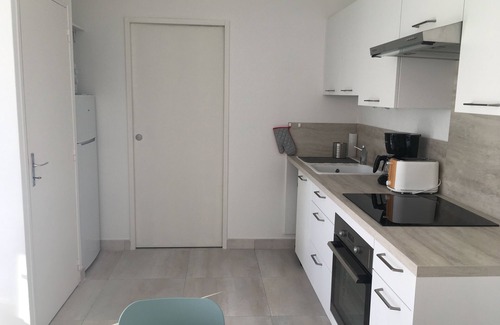 Vaux-sur-Mer Apartamento | T2, completely renovated in 2021, 100m from the sea. Small, quiet residence.