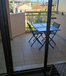 Golfe Juan Apartamento | T2 coquet proche plages, port et centre ville