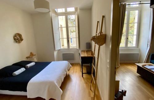 Les 3 Cites Apartamento | T2 cosy et calme, parking privé et fibre inclus