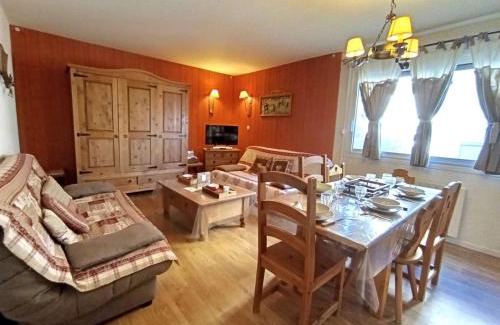 Pla d'Adet Apartamento | T2 cosy pour 6 personnes avec WIFI et parking à Pla d'Adet - FR-1-457-370
