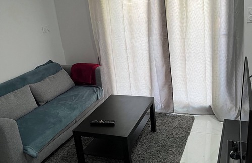 Bagnols-sur-Ceze Apartamento | T2 in a quiet villa