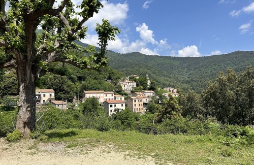 San-Gavino-di-Fiumorbo Casa | T2 in the heart of the village, near natural swimming pools and hikes