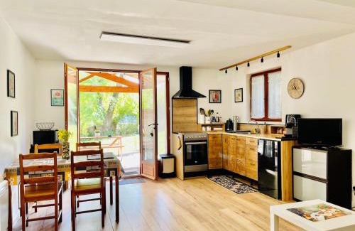 Aubagne Apartamento | T2 indépendant en Rez-de-Villa avec parking, barbecue & aire de jeux pour enfants
