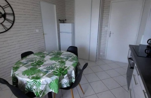 Aix-les-Bains Apartamento | T2 on the heights of Aix les Bains 600m from Thermes Chevalley