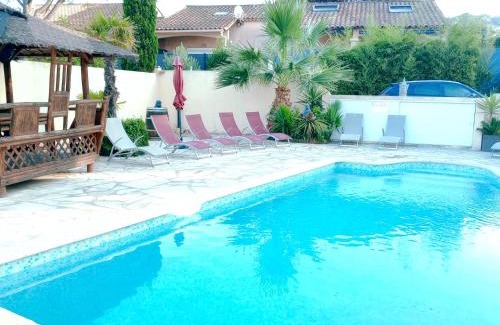 La Nartelle Casa | T3 35m2 plage de la Nartelle, piscine partagée, BBQ, parking, Wifi, 2 chambres 2 salles de bain, résidence le Rêve D'Azur