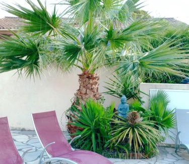 La Nartelle Casa | T3 35m2 plage de la Nartelle, piscine partagée, BBQ, parking, Wifi, 2 chambres 2 salles de bain, résidence le Rêve D'Azur