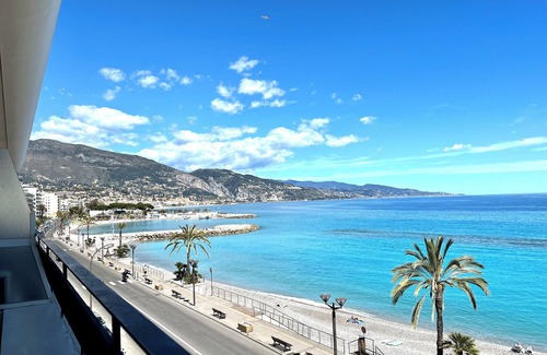 Roquebrune-Cap-Martin Apartamento | T3 apartment directly by the sea. Air-conditioned, exceptional view4/5 people