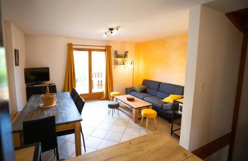 Embrun Apartamento | T3 au Plan d’eau d’Embrun avec Garage et Terrasse