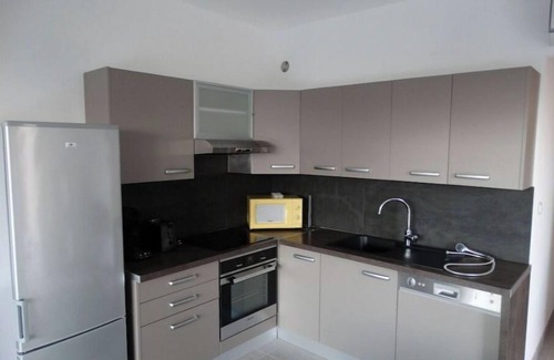 Belvedere-Campomoro Villa | T3 Les pieds dans l'eau: sea view - Air-conditioned, equipped apartment - Golf Campomoro