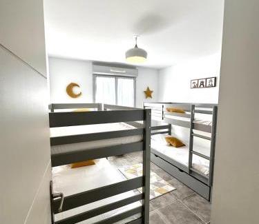 Puget-sur-Argens Apartamento | T3 lumineux avec terrasse, parking et piscine