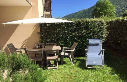 Bagneres-de-Luchon Apartamento | T3 with summer pool garden