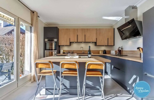 Menthon-Saint-Bernard Apartamento | T4 Apartment – Les Charmilles