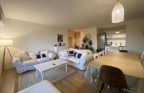 Homps Apartamento | T4 bord canal du midi, piscine