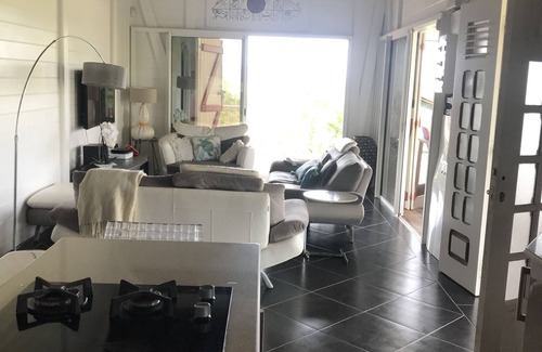 Trois-Ilets Apartamento | Diseño T4 en exuberante vegetación, vista al mar y piscina, a 10 minutos de las playas.