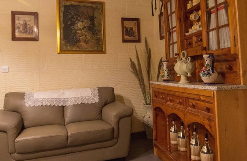 Xewkija Villa | Ta 'Marie, una villa con aire acondicionado en una zona tranquila en Gozo