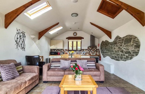 Fivelanes Casa | Ta Mill Cottages & Lodges - Dairy Cottage