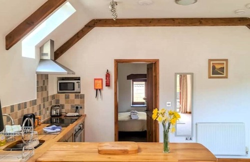 Fivelanes Cabaña | Ta Mill Hayloft Cottage in a Stunning Retreat