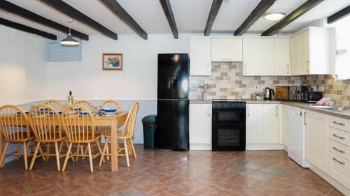 Fivelanes Casa | Ta Mill Holiday Cottages & Lodges - Forge Cottage