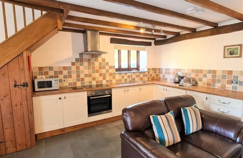 Fivelanes Cabaña | Ta Mill Millers Cottage in a Stunning Retreat