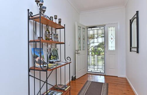 Bellbird Casa | Tabitha Hill Homestead close to wineries and nature