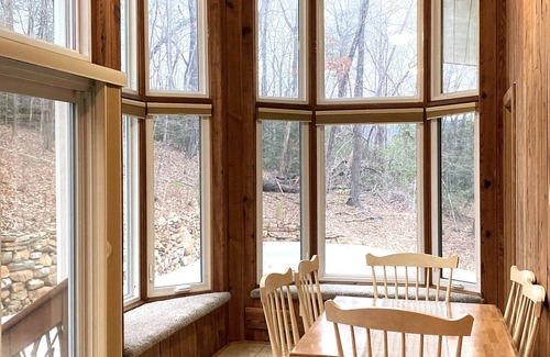 Pickens Cabina | Table Rock SC Getaway