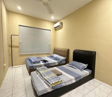 Kuching Casa | Tabuan Jaya Keranji Home w Wi-Fi&Aircon