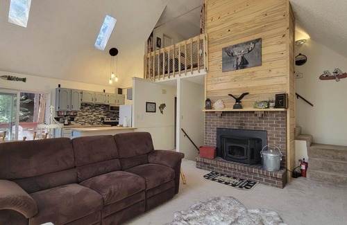 Woodland Park Chalet De Esquí | Tackle Mountain Lodge: Loft, Activities, Relaxation, and No Chores!