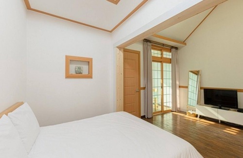 Taean Casa | Taean Batgae Oceantel Pension