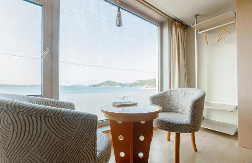 Araemok Casa | Taean Beach Resort Pension