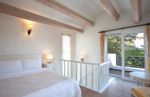 Sanha-ri Casa | Taean Grumpy House Pension