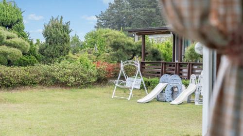 Mongdae Casa | Taean Mongsanpo and the Sea Pension