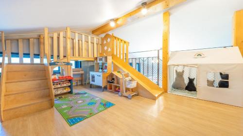 Sanha-ri Casa | Taean Yoyo Kids Poolvilla