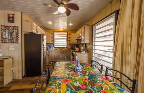 Papara Casa | TAHITI - Taharuu Bungalow Surf Piti