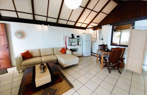 Punaauia Casa | TAHITI - VAIAVA Beach Cottage