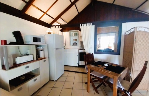 Punaauia Casa | TAHITI - VAIAVA Beach Cottage