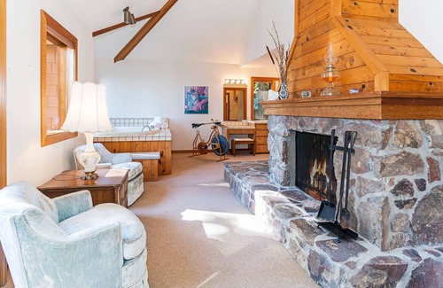 Tahoe City Casa | Tahoe Classic by Tahoe Mountain Properties